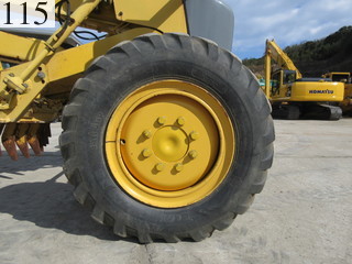 中古建設機械 中古 コマツ KOMATSU モーターグレーダー アーティキュレート式 GD405A-3