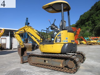 中古建設機械 中古 コマツ KOMATSU 油圧ショベル・バックホー ０．１立米以下 PC30MR-3