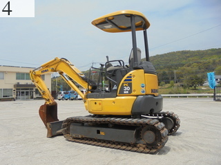 中古建設機械 中古 コマツ KOMATSU 油圧ショベル・バックホー ０．１立米以下 PC30MR-3