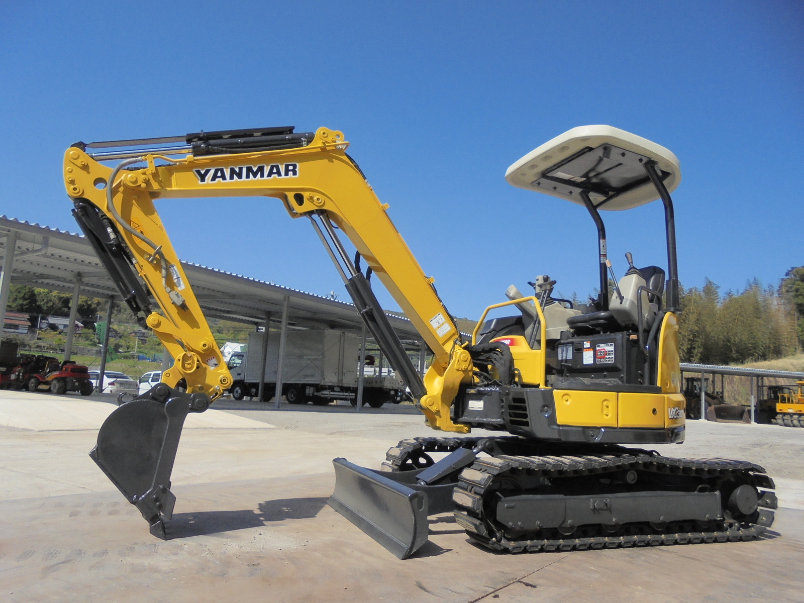 中古建設機械 中古 ヤンマーディーゼル YANMAR 油圧ショベル・バックホー ０．１立米以下 ViO30-6