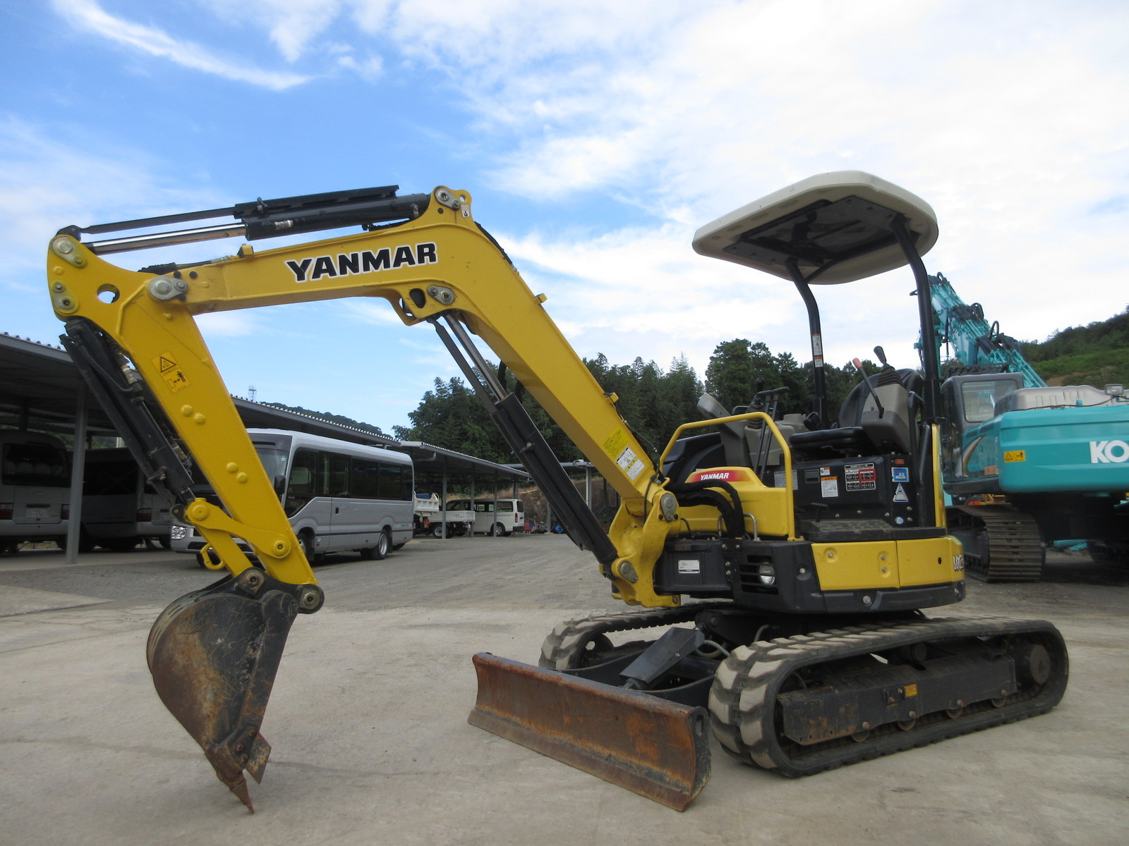 中古建設機械 中古 ヤンマーディーゼル YANMAR 油圧ショベル・バックホー ０．１立米以下 ViO30-6