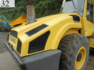 中古建設機械 中古 ボーマク BOMAG ローラー 土工用振動ローラー BW211D-4