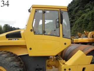 中古建設機械 中古 ボーマク BOMAG ローラー 土工用振動ローラー BW211D-4