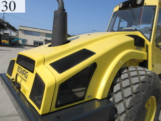 中古建設機械 中古 ボーマク BOMAG ローラー 土工用振動ローラー BW211D-4