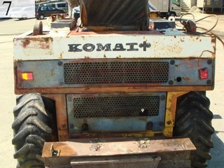 中古建設機械 中古 コマツ KOMATSU ホイール・ローダ １．０立米以下 WA30-2