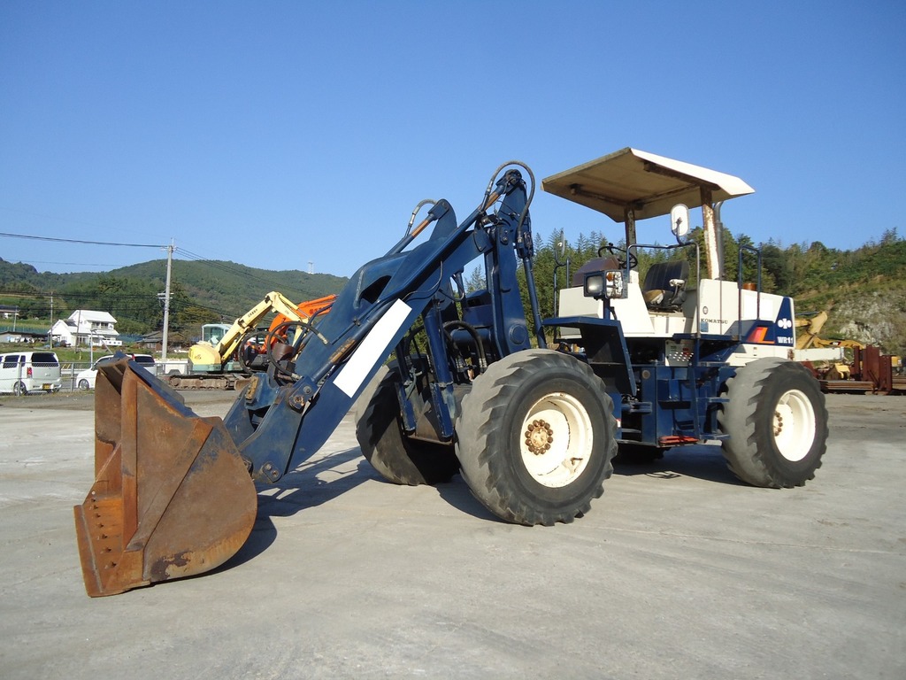 Used Construction Machine Used KOMATSU KOMATSU Wheel Loader bigger than 1.0m3 WR11-1