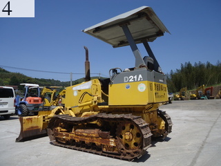 中古建設機械 中古 コマツ KOMATSU ブルドーザ  D21A-7E