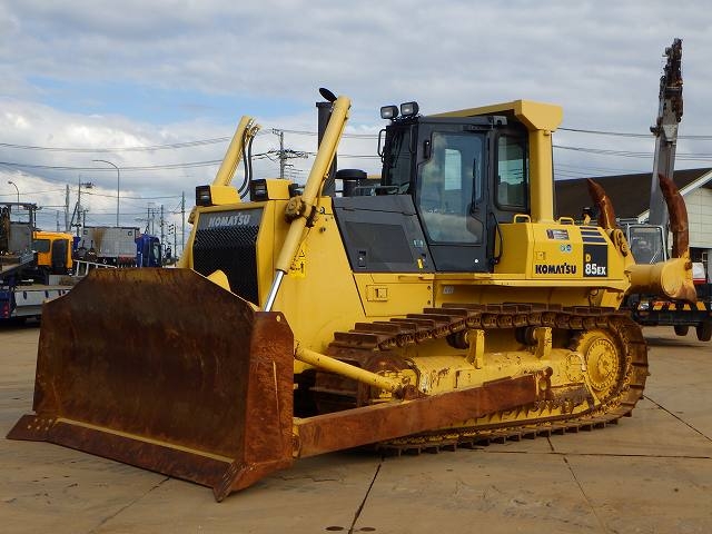 中古建設機械 中古 コマツ KOMATSU ブルドーザ  D85EX-15E0