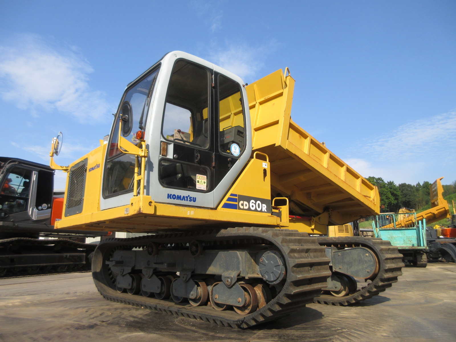 中古建設機械 中古 コマツ KOMATSU クローラ・キャリア クルクルキャリア・全旋回キャリアダンプ CD60R-1