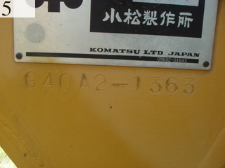 中古建設機械 中古 コマツ KOMATSU モーターグレーダー アーティキュレート式 GD405A-2