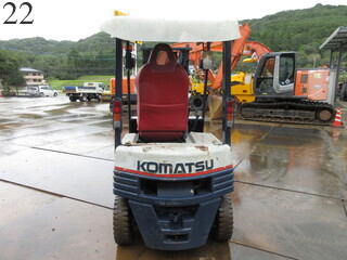 中古建設機械 中古 コマツ KOMATSU フォークリフト ガソリンエンジン FG10D-15