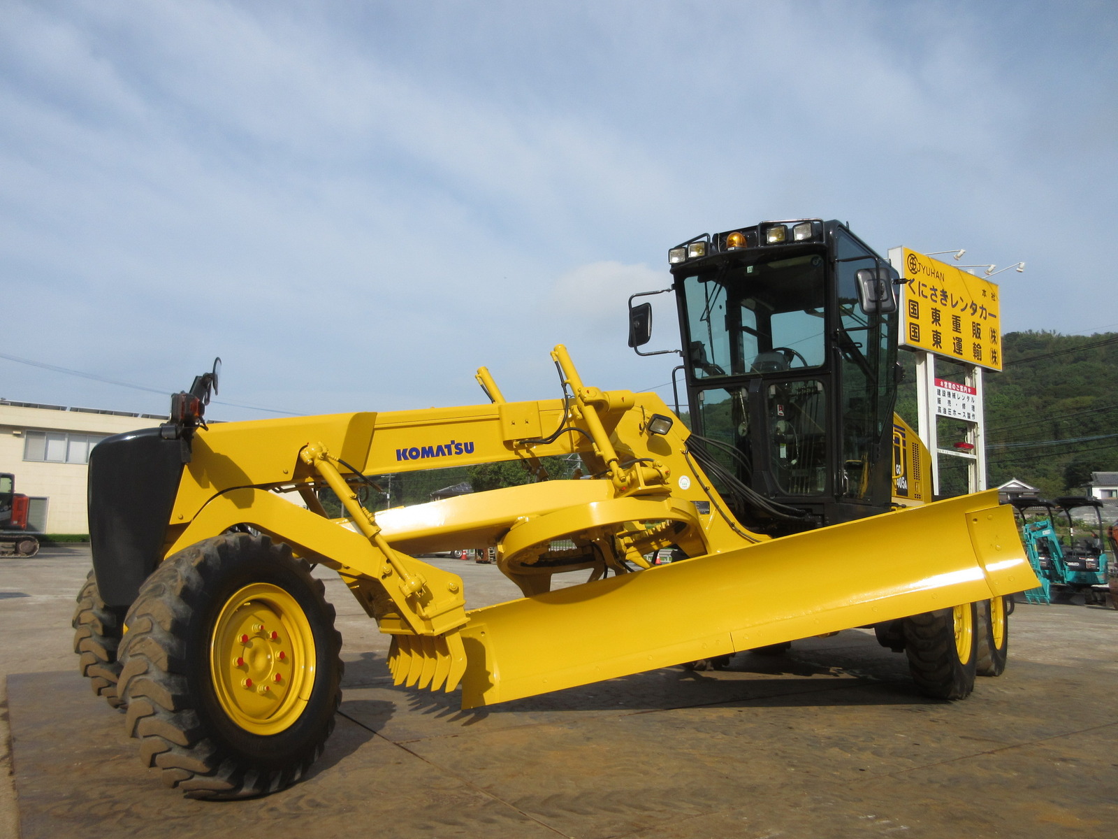 中古建設機械 中古 コマツ KOMATSU モーターグレーダー アーティキュレート式 GD405A-3E0