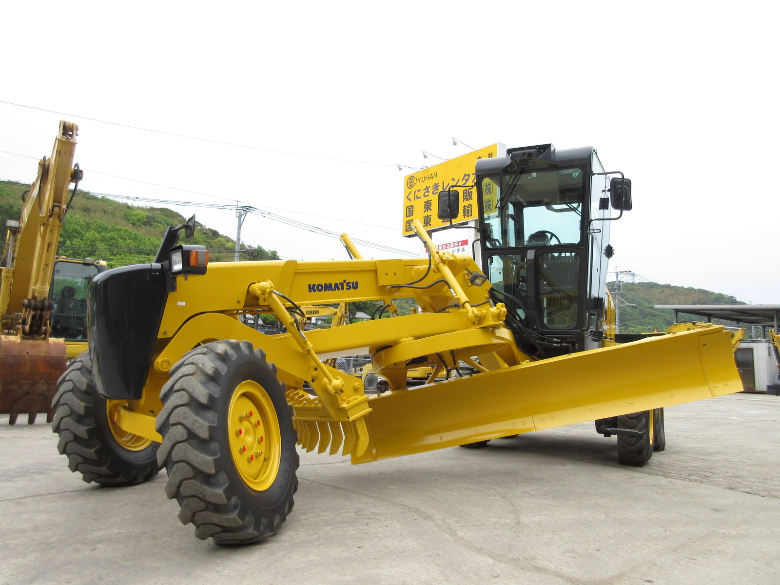 中古建設機械 中古 コマツ KOMATSU モーターグレーダー アーティキュレート式 GD405A-3