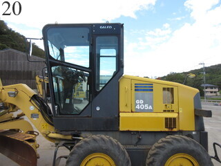 中古建設機械 中古 コマツ KOMATSU モーターグレーダー アーティキュレート式 GD405A-3E0