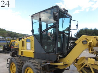 中古建設機械 中古 コマツ KOMATSU モーターグレーダー アーティキュレート式 GD405A-3E0